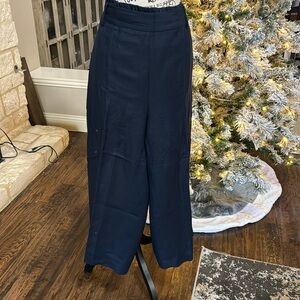 Cropped linen trousers